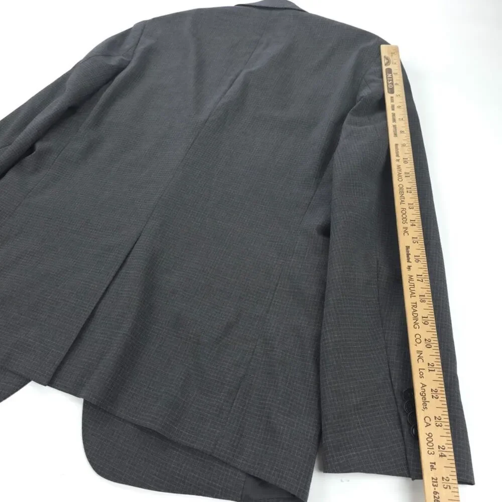 Banana Republic taking offers